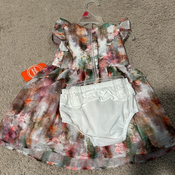 *NEW* Floral Dress 18M - Picture 7 of 9
